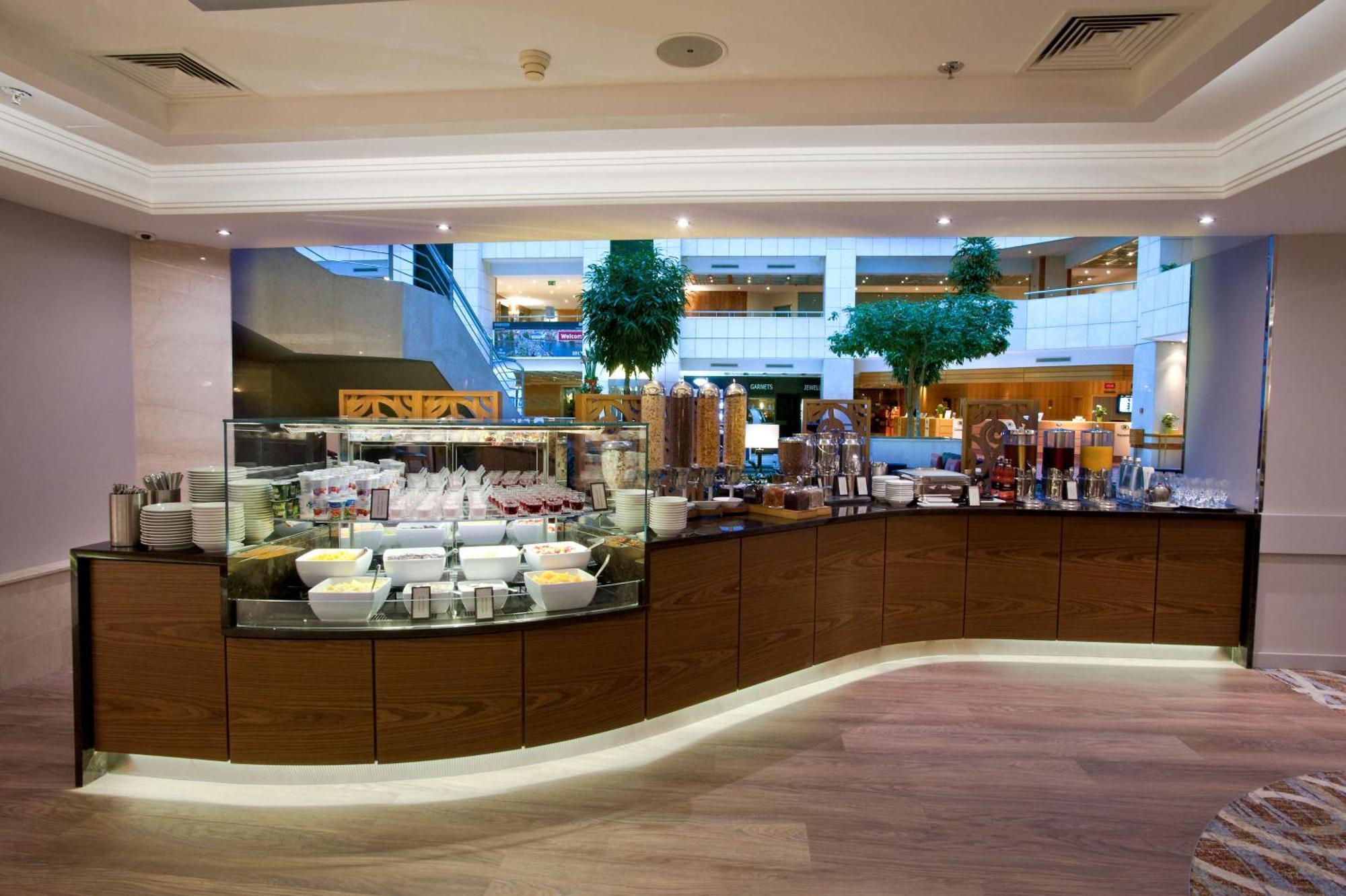 Hilton Prague Hotel Экстерьер фото